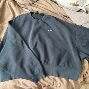 Nike Black Cropped Oversized Pullover